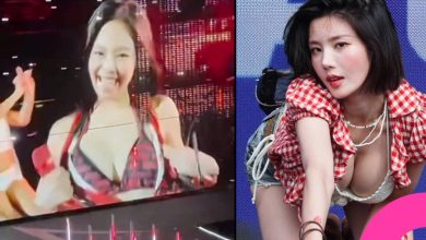Jennie flashing moment