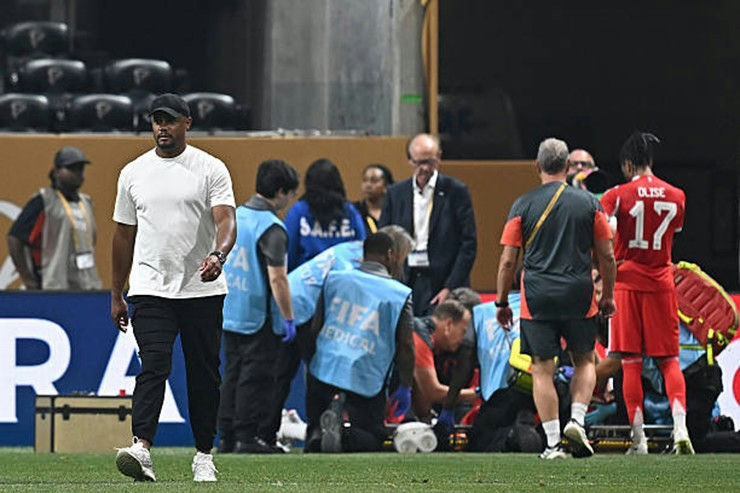 Donnarumma Musiala injurysoccer-medical-concern-team.