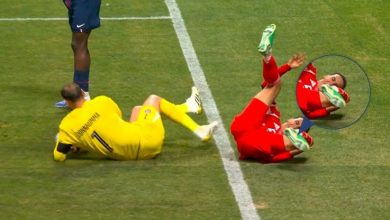 Horror Collisionsoccer-injured-players-grass-field.