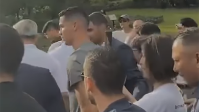 Ronaldo Jota funeralcrowd-outdoor-people-sunlight.